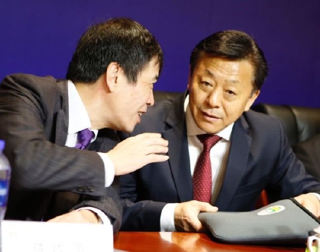 和寡妇在做爰